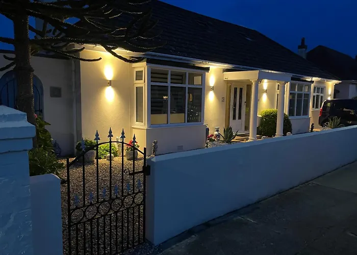 Villa Levante- Holiday Home Torbay
